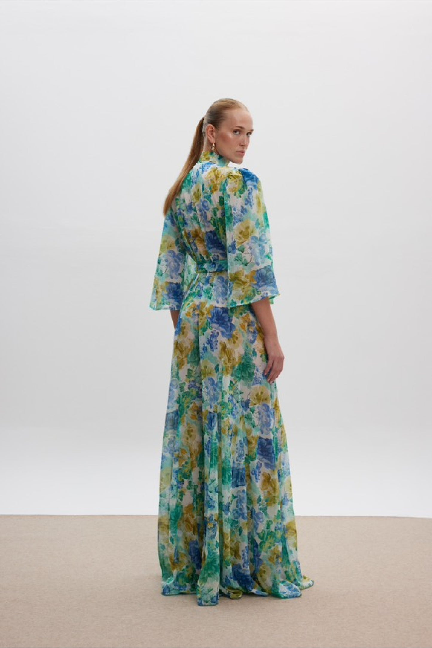 Stephania Kimono