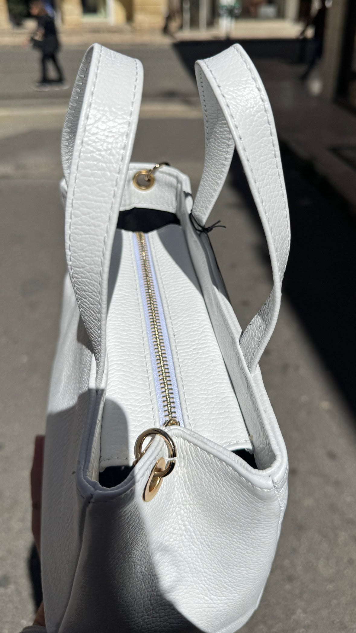 GRACE MINITOTE (white dolaro genuine leather)