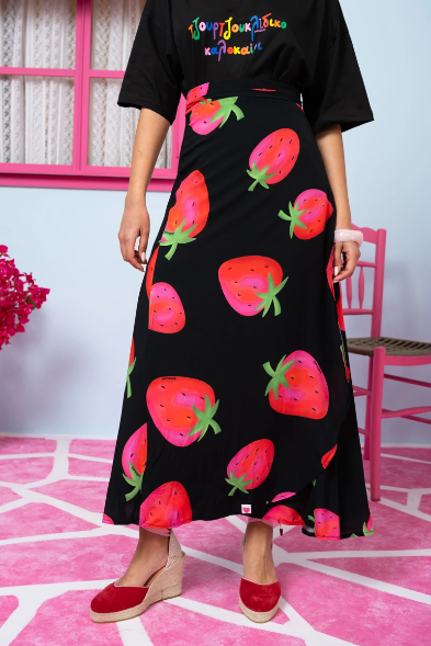 Klara Wrap Skirt Vis Black Big Strawberries Δετή Φούστα Petit Boutik