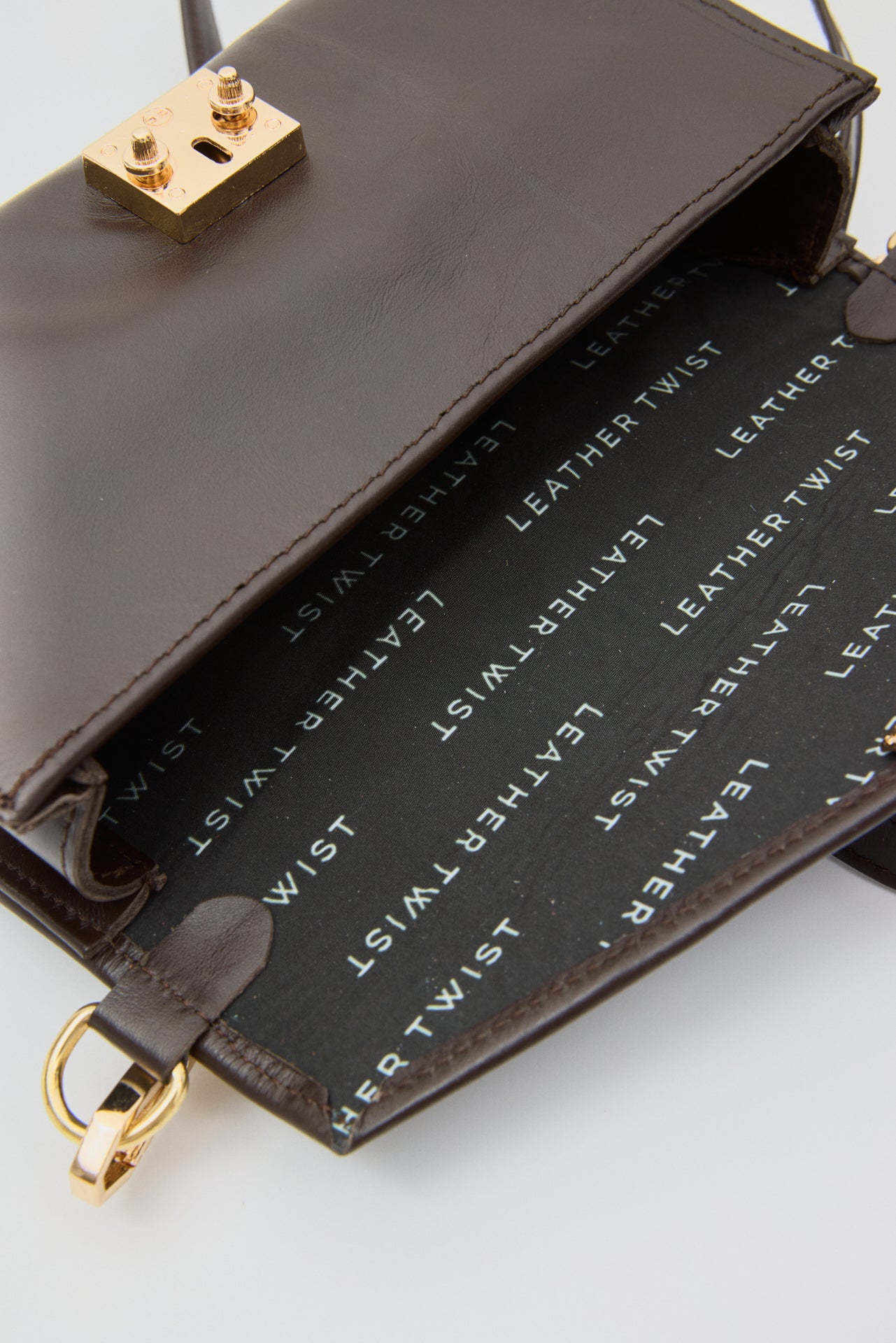 LOCKETTE ΤΣΑΝΤΑ ΧΙΑΣΤΙ ΣΟΚΟΛΑΤΙ ΛΕΙΟ ΔΕΡΜΑ