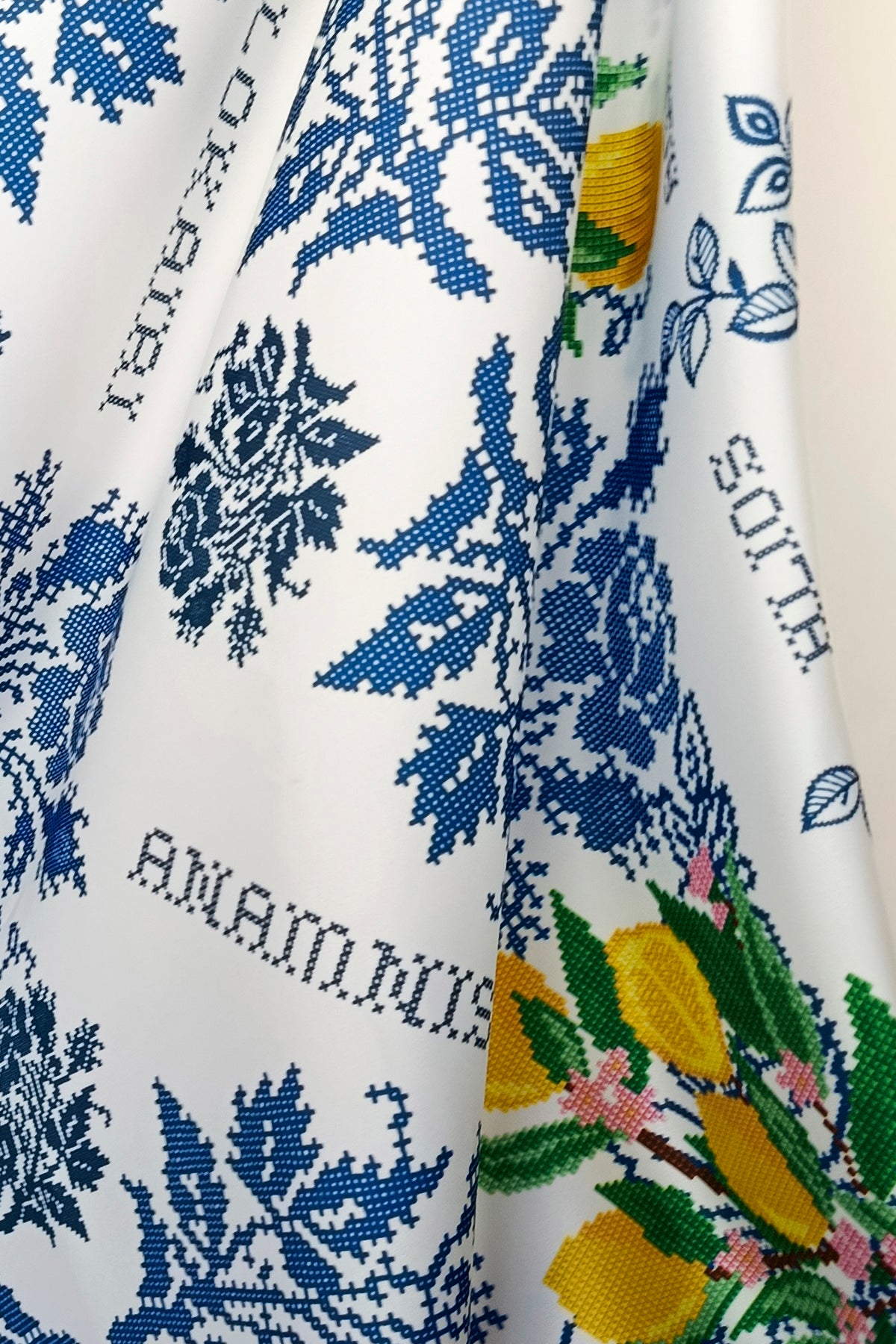 LEMONS SCARF