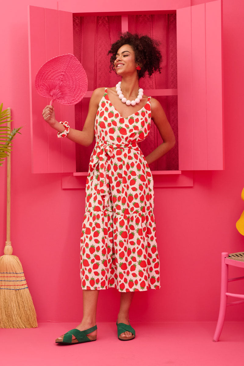 Athena Dress White Strawberries Φόρεμα με Ζώνη & Τσέπες Petit Boutik