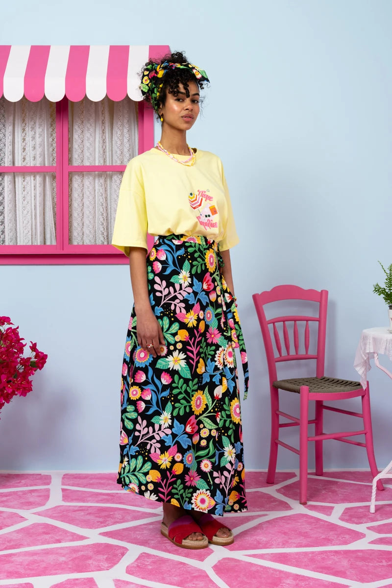 Klara Wrap Skirt Vis Black Strawberries Forest Δετή Φούστα Petit Boutik