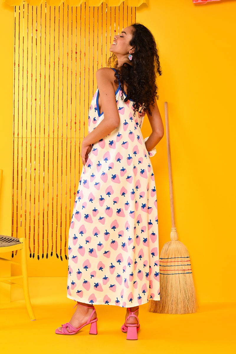Matina Dress White Pink Strawberries Άσπρο Φόρεμα με Ζώνη & Τσέπες