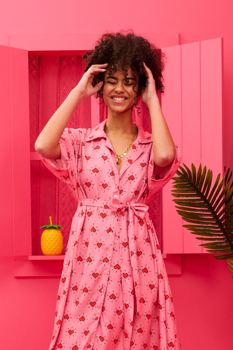 Olia Shirt Dress Vis Pink Hearts Pixel Σεμιζιέ Φόρεμα με Ζώνη & Τσέπες Petit Boutik