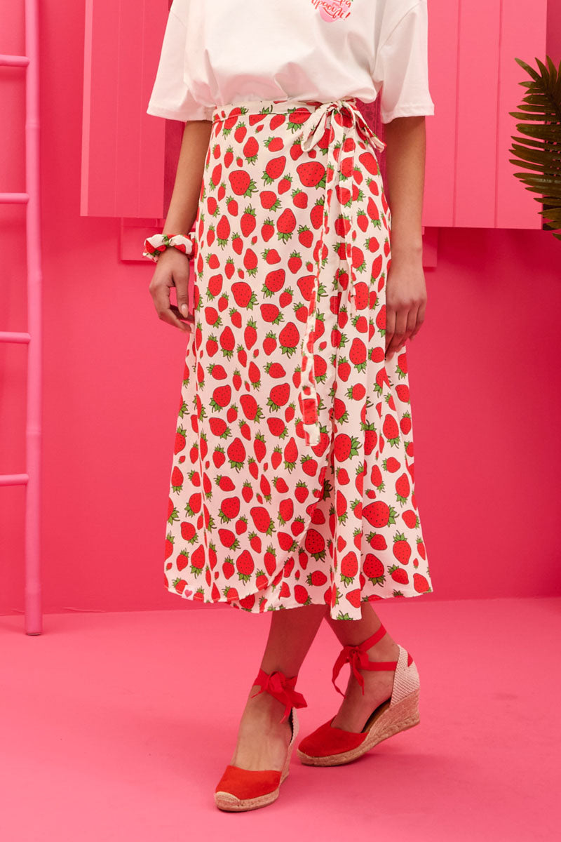 Silia Wrap Skirt White Strawberries Δετή Φούστα Petit Boutik