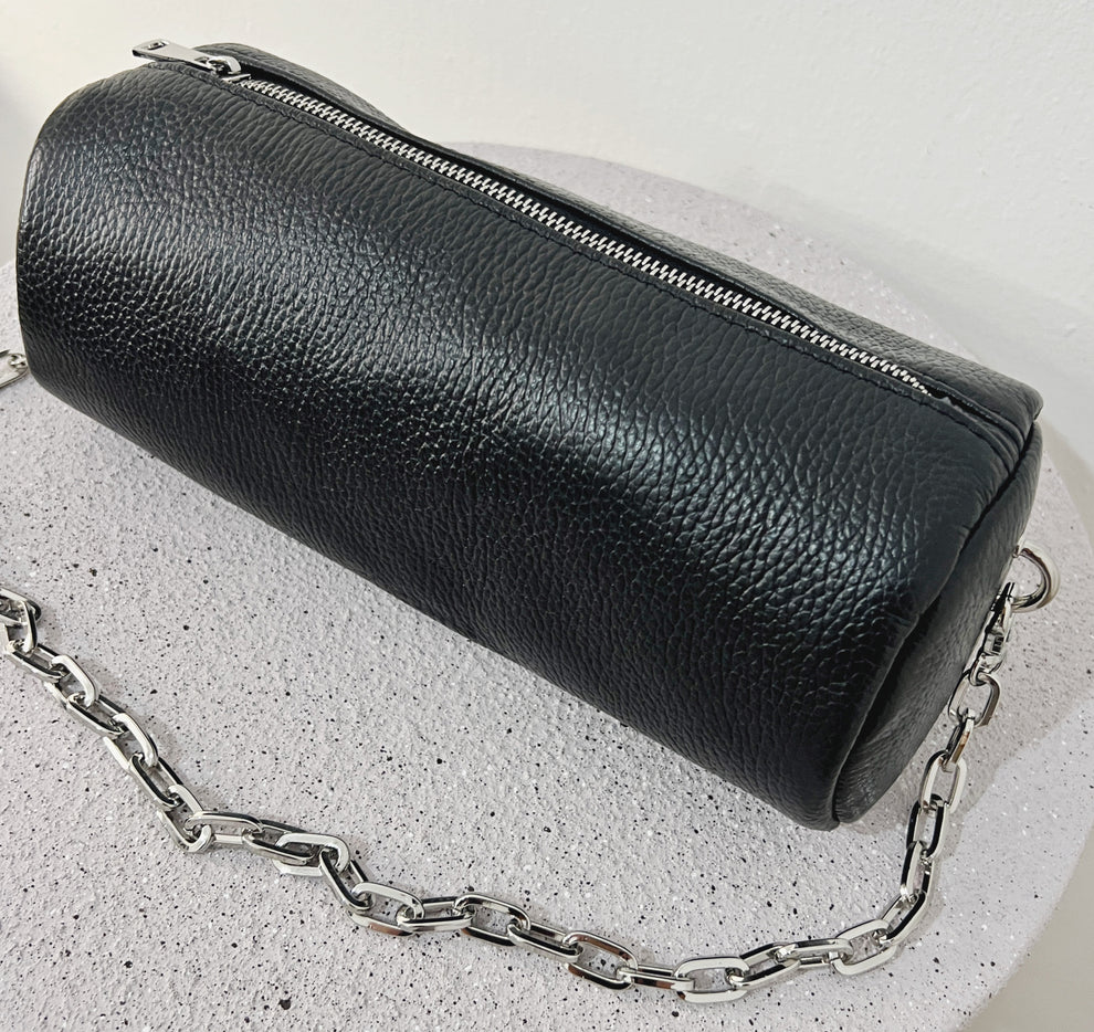 Barrel Bag (black dolaro genuine leather)