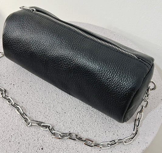 Barrel Bag (black dolaro genuine leather)