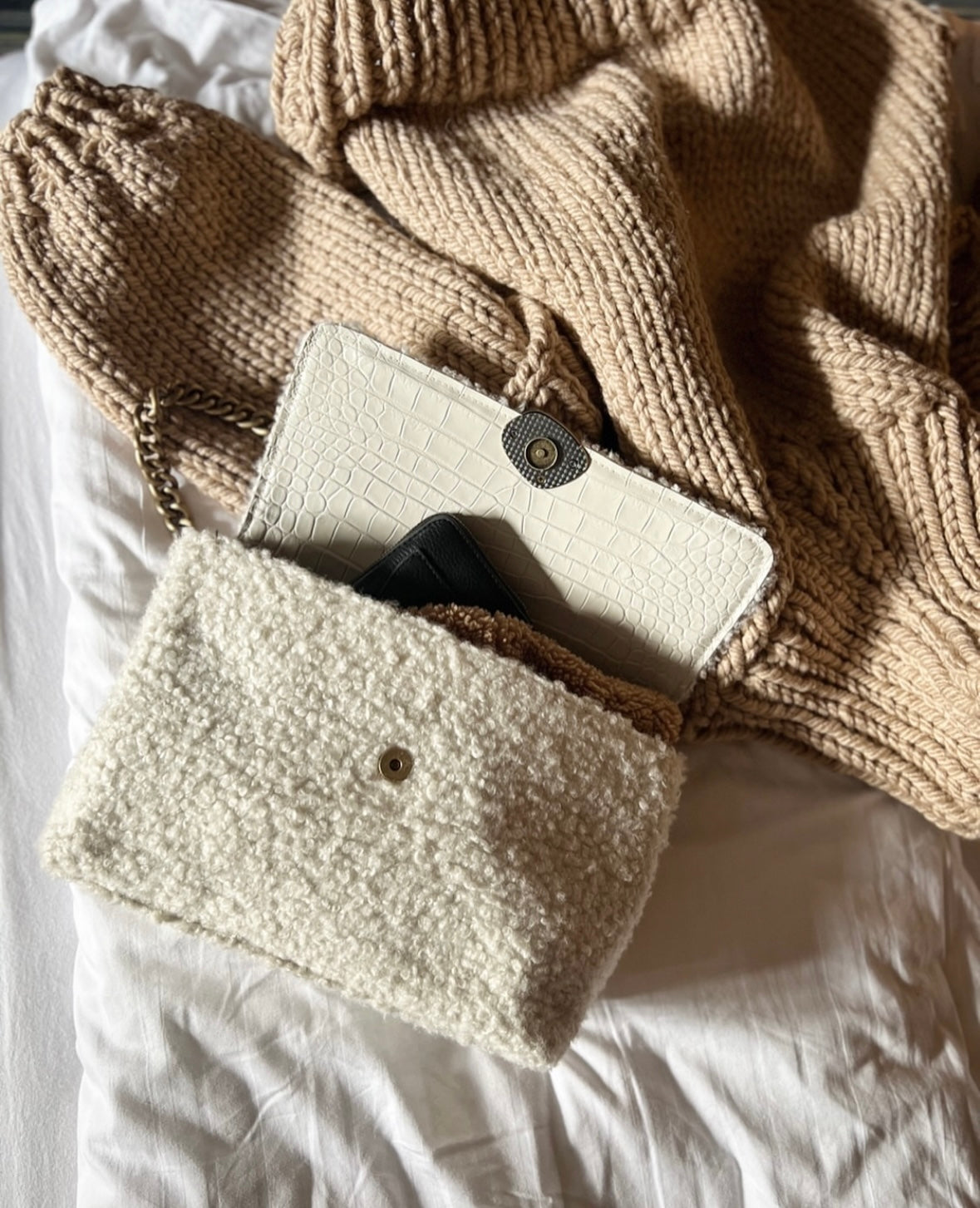 Donna Medium Teddy Bag - Beige