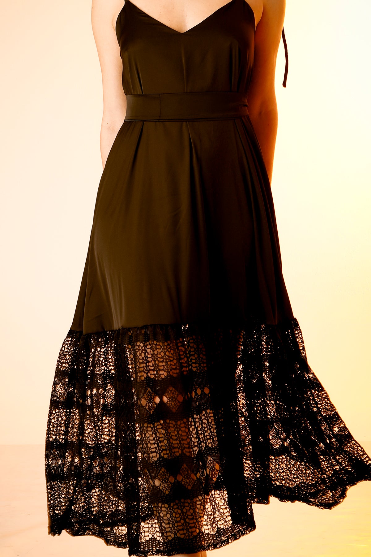 SILVIA DRESS (BLACK)