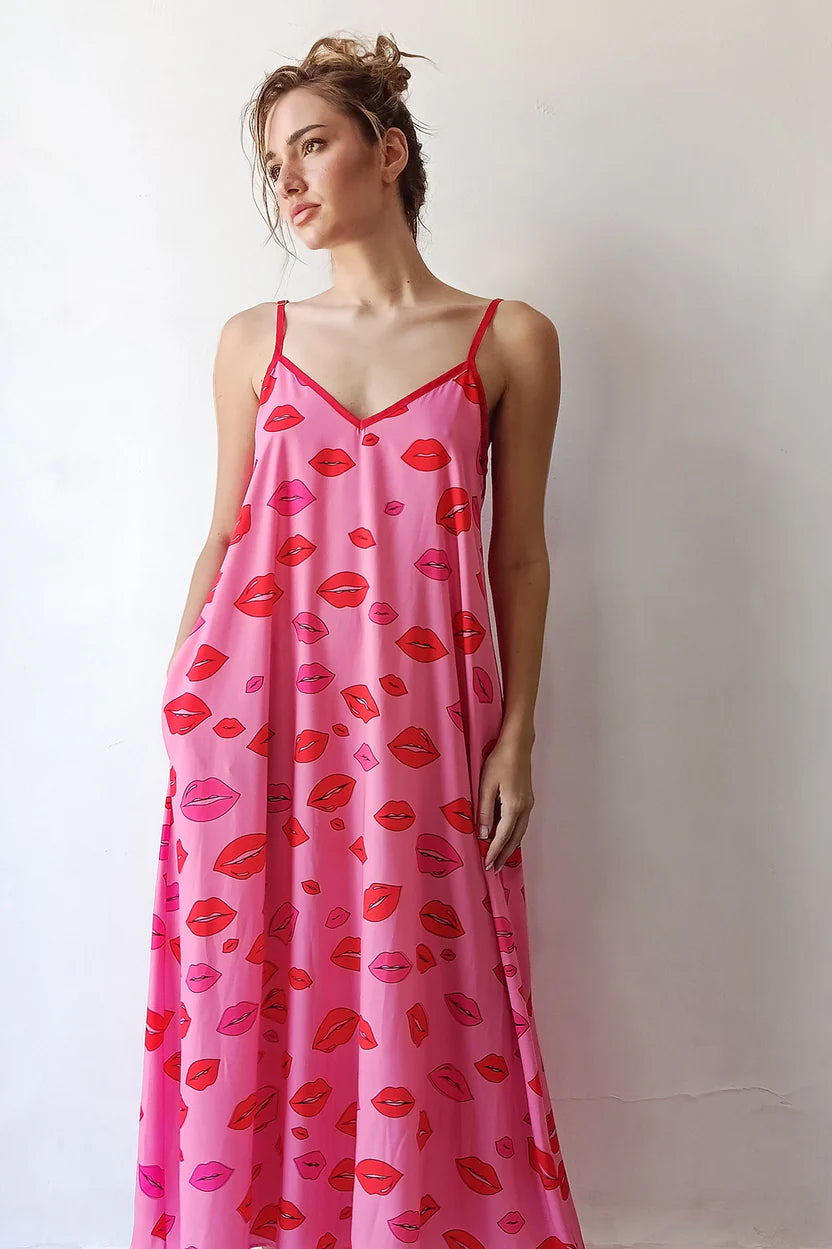 ANNITA DRESS (pink kisses)