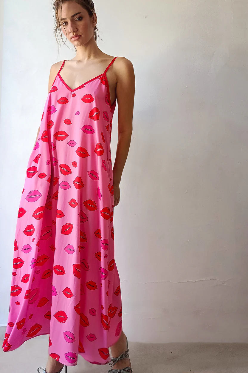 ANNITA DRESS (pink kisses)