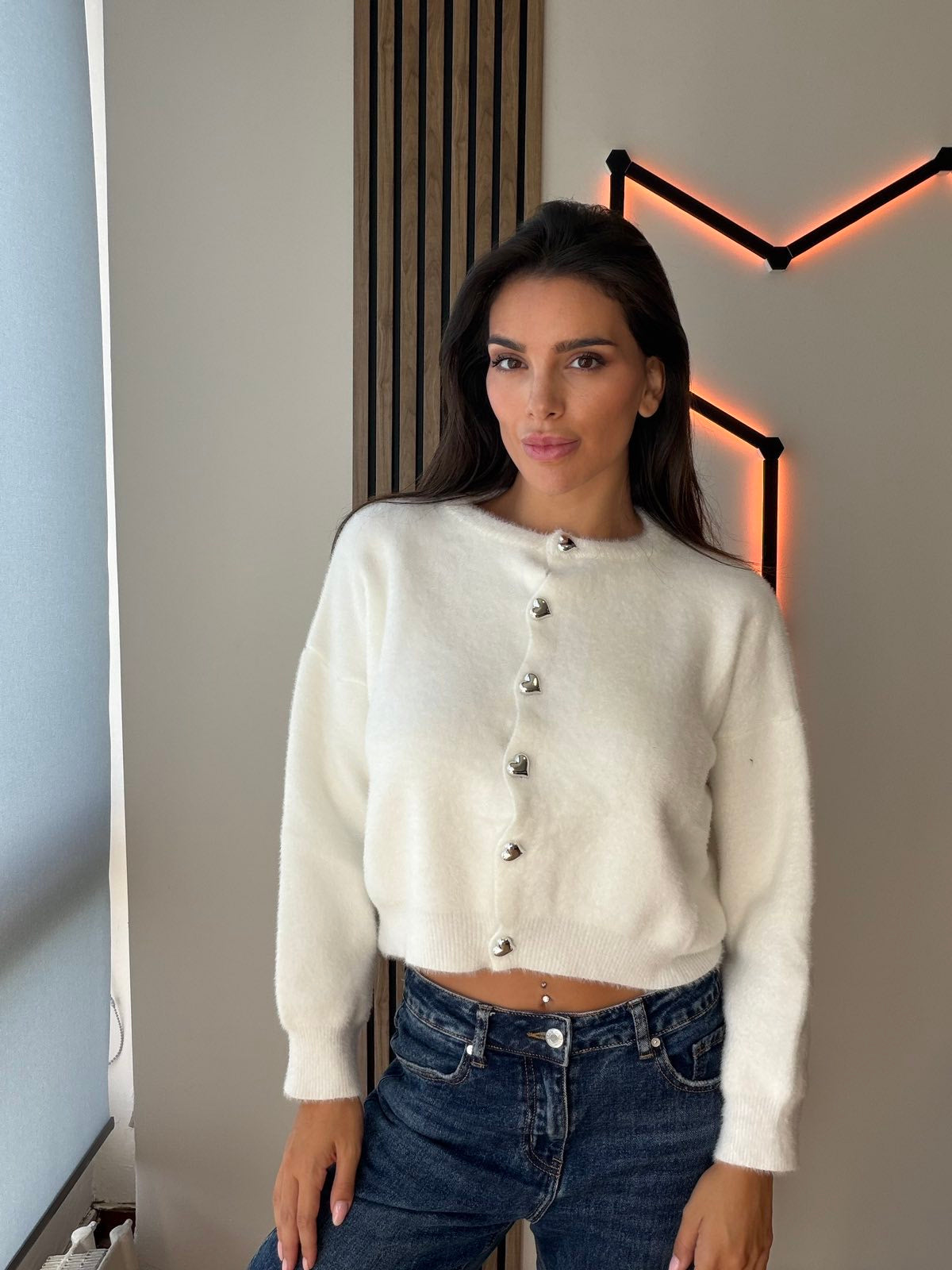 Fluffy Cardigan Heart - White