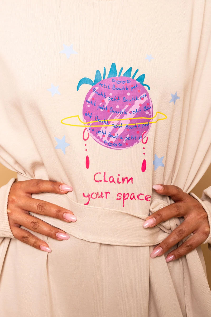 Noelia Frill Dress Claim Your Space Sugar Φούτερ Φόρεμα με Ζώνη Petit Boutik