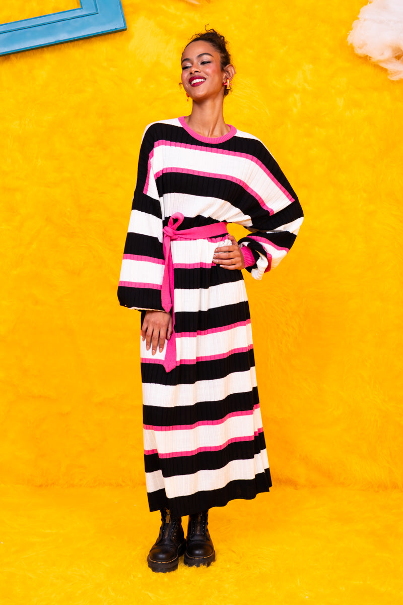 Natalie Knitted Dress Black and White Stripes Φόρεμα με Ζώνη Petit Boutik