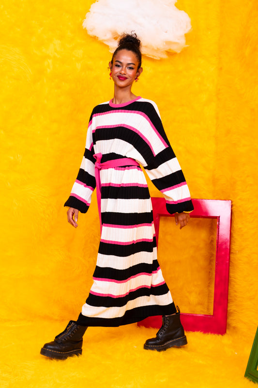 Natalie Knitted Dress Black and White Stripes Φόρεμα με Ζώνη Petit Boutik