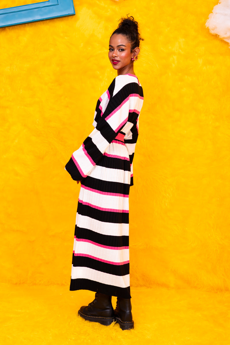 Natalie Knitted Dress Black and White Stripes Φόρεμα με Ζώνη Petit Boutik