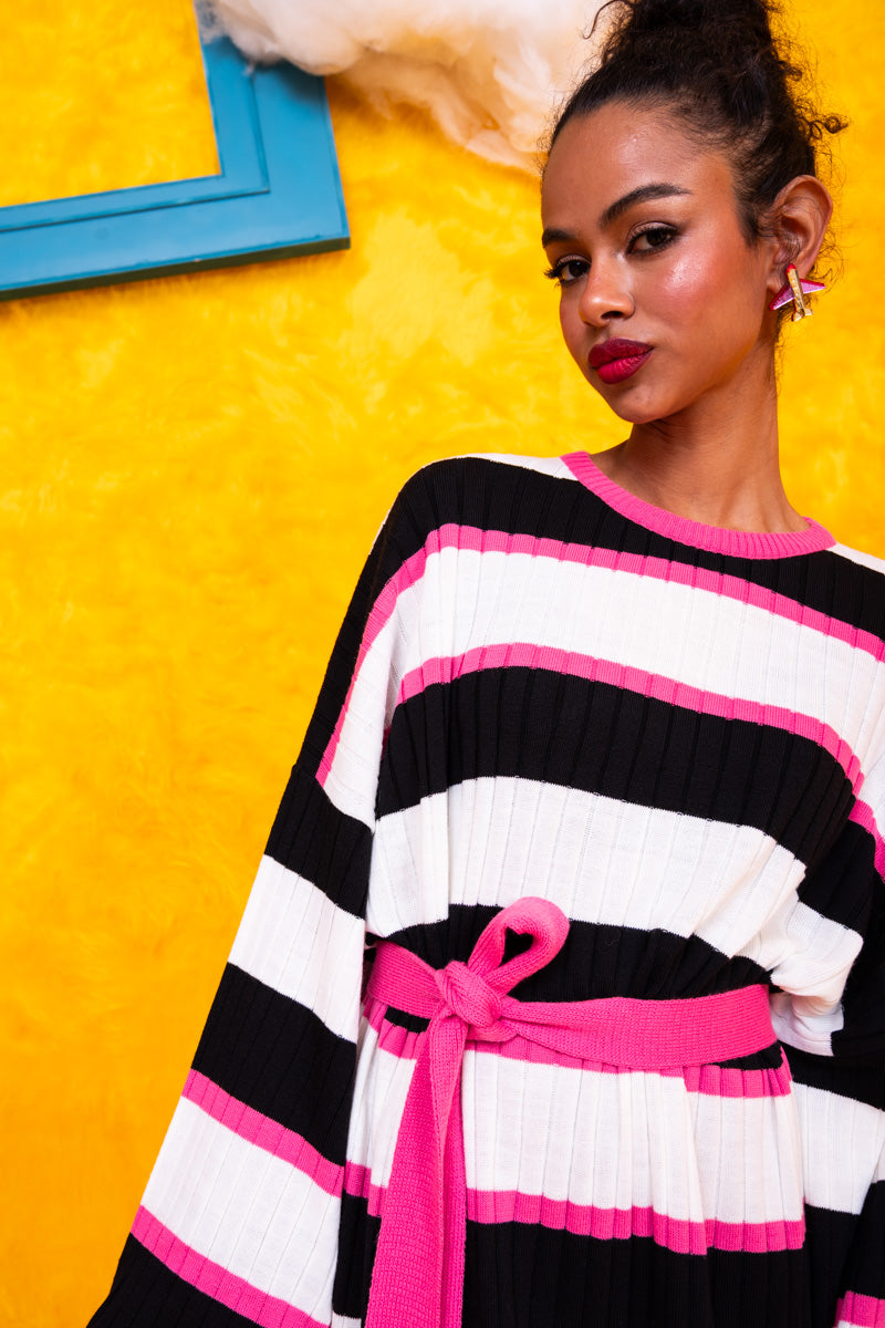Natalie Knitted Dress Black and White Stripes Φόρεμα με Ζώνη Petit Boutik