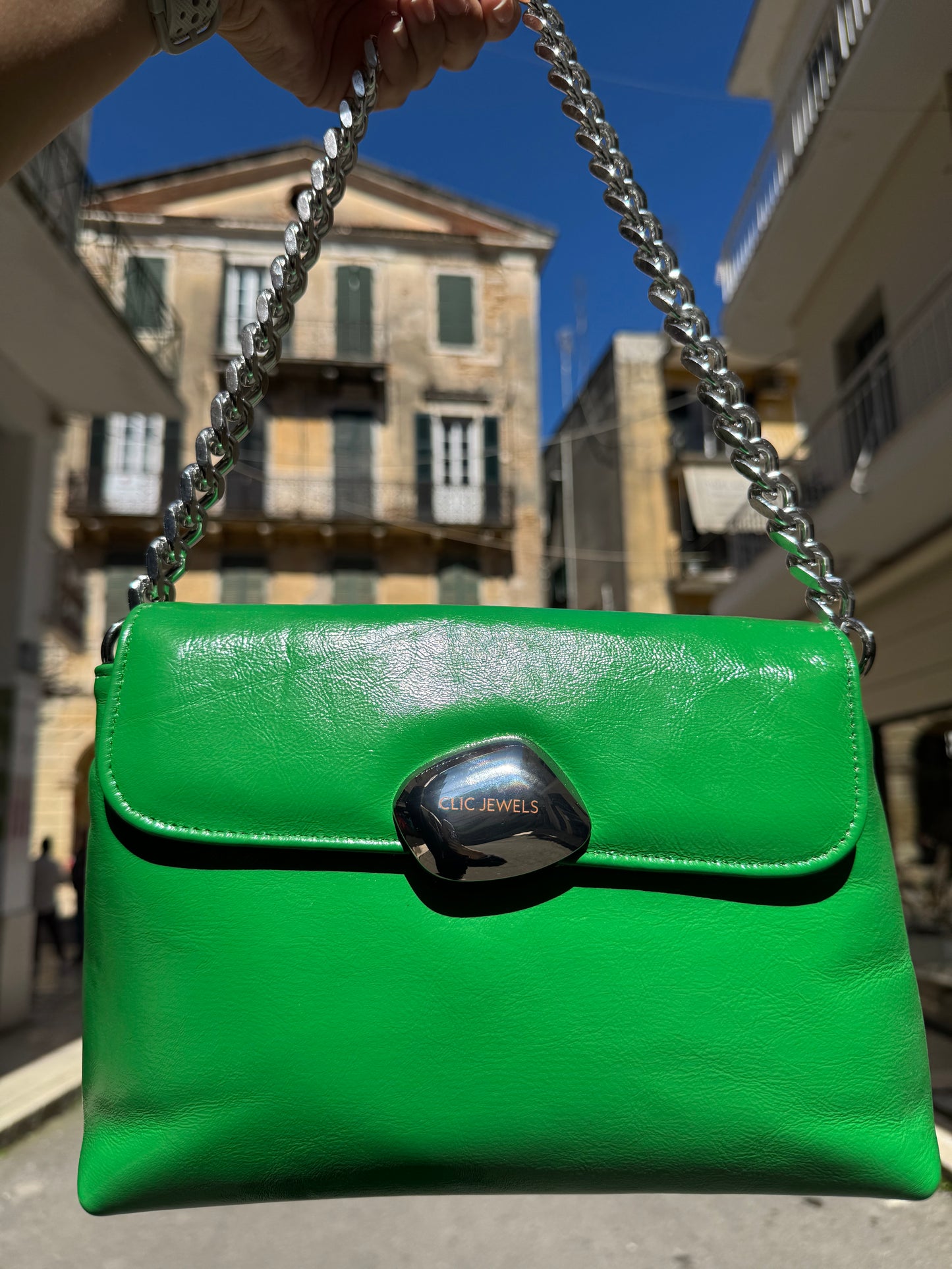 Donna Medium (liquid green genuine leather)