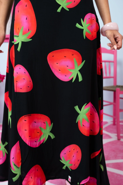 Klara Wrap Skirt Vis Black Big Strawberries Δετή Φούστα Petit Boutik