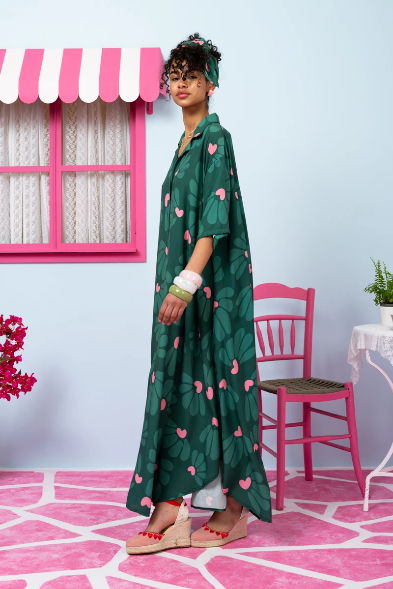Olia Shirt Dress Vis Green Leaves Hearts Σεμιζιέ Φόρεμα με Ζώνη & Τσέπες Petit Boutik