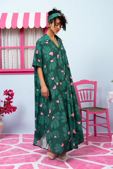 Olia Shirt Dress Vis Green Leaves Hearts Σεμιζιέ Φόρεμα με Ζώνη & Τσέπες Petit Boutik