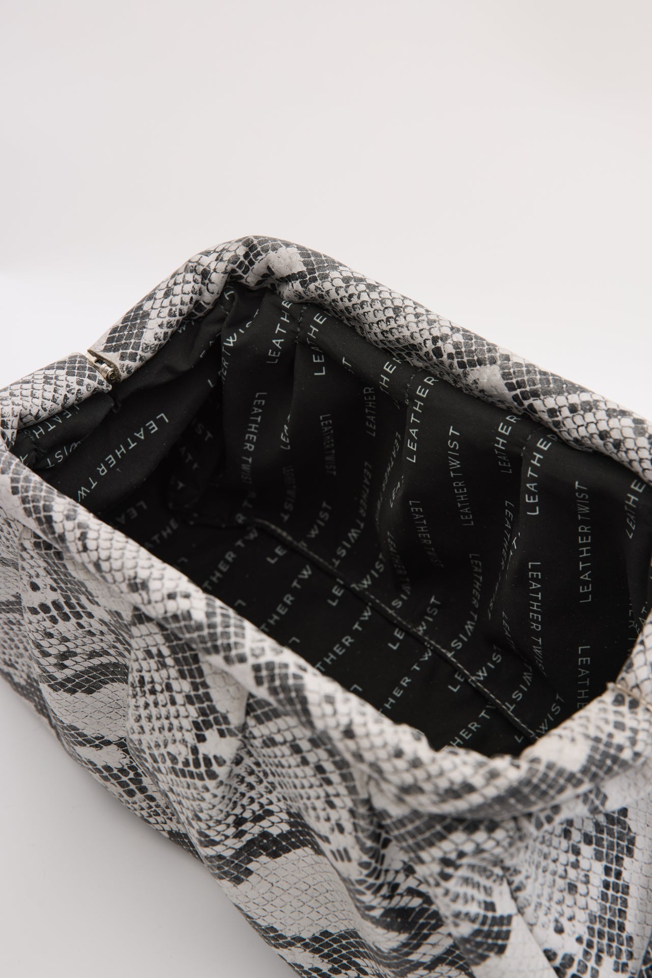 DIMI ΔΕΡΜΑΤΙΝΗ CLUTCH ΤΣΑΝΤΑ ΦΙΔΙ ΛΕΥΚΟ