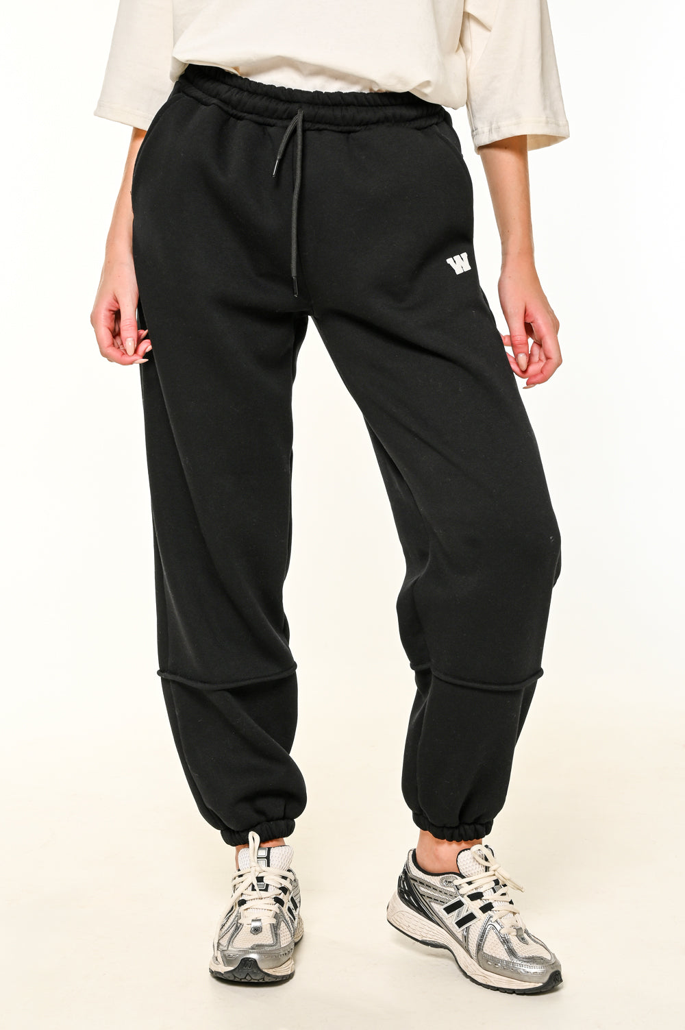 W Trackpants - Black