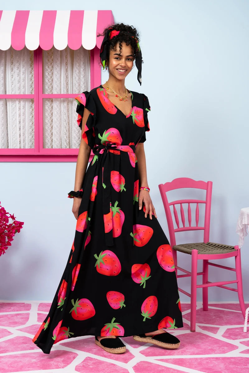 Betty Dress Vis Black Big Strawberries Frill Sleeves Φόρεμα με Ζώνη & Τσέπες Petit Boutik