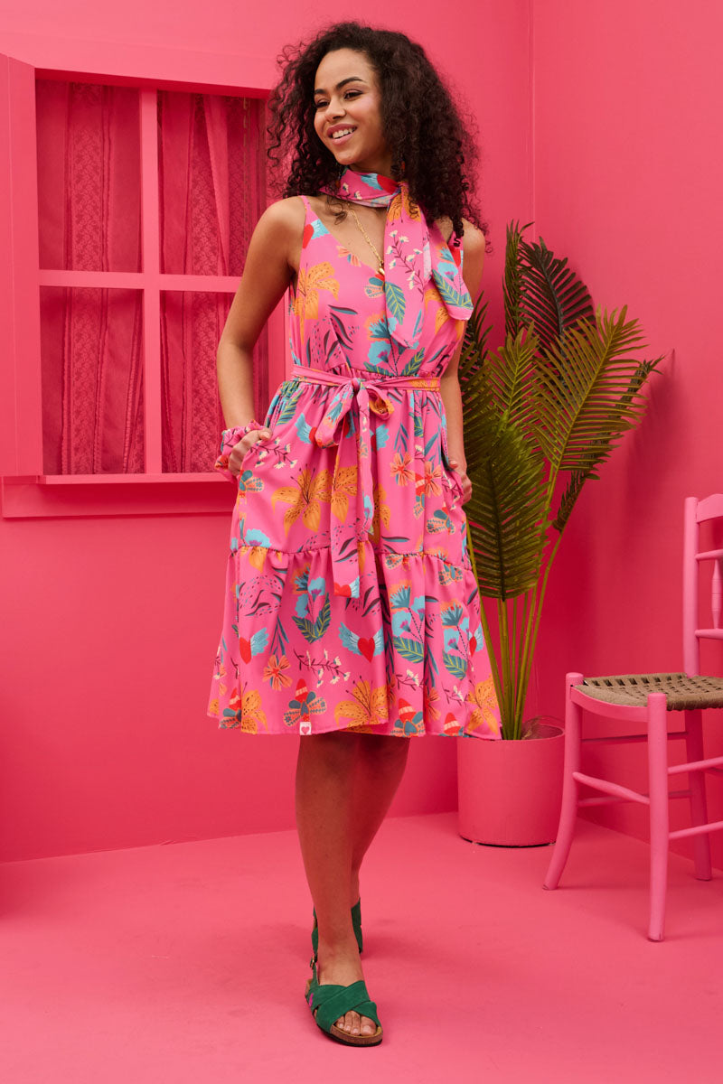 Beverly Short Dress Hot Pink Floral Τιραντέ Φόρεμα με Ζώνη & Τσέπες Petit Boutik