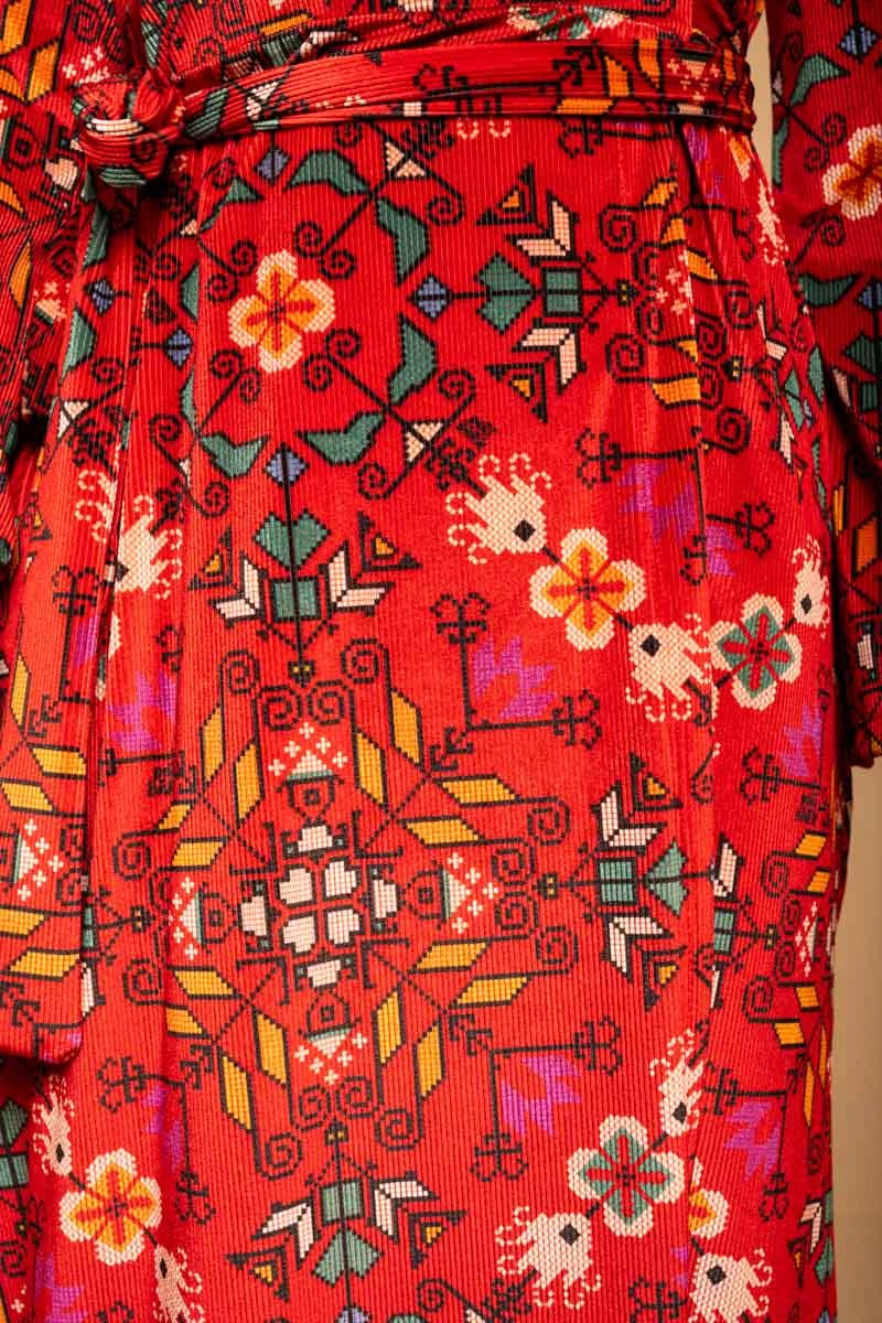 Iris Wrap Dress Red Terracotta Folk Pixel Flower Βελούδινο Rip Φόρεμα Κρουαζέ Petit Boutik