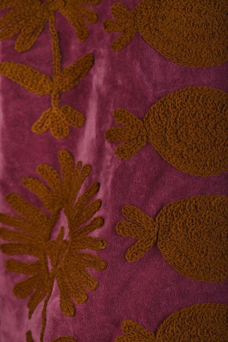 Embroidered velvet jacket – Old pink with brown Suzani embroidery