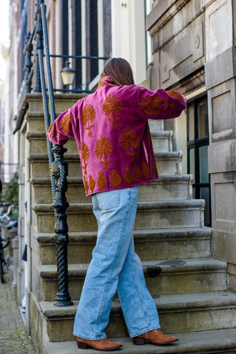 Embroidered velvet jacket – Old pink with brown Suzani embroidery