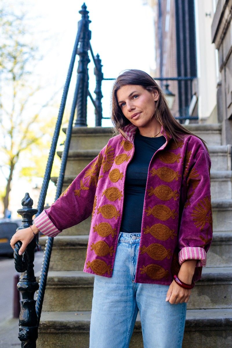 Embroidered velvet jacket – Old pink with brown Suzani embroidery