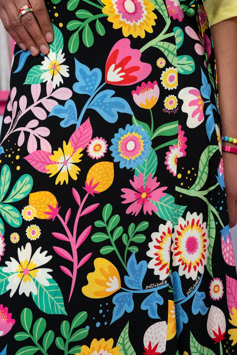 Klara Wrap Skirt Vis Black Strawberries Forest Δετή Φούστα Petit Boutik
