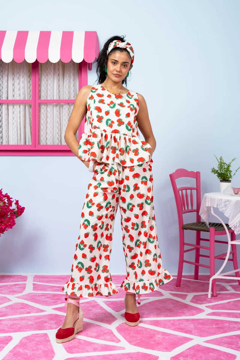 Jo Pants Frill White Red Strawberries Παντελόνα με Τσέπες Petit Boutik