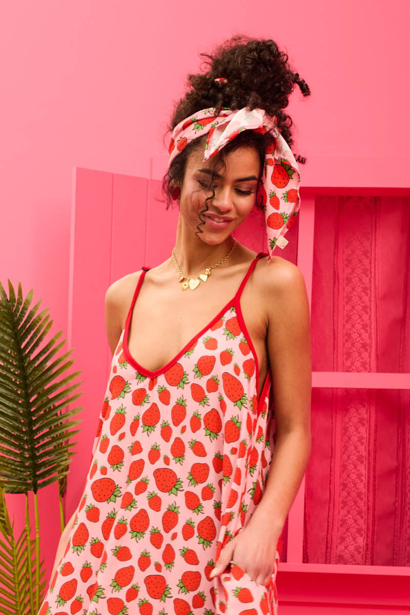 Matina Dress Vis Pink Strawberries Φόρεμα με Ζώνη & Τσέπες Petit Boutik
