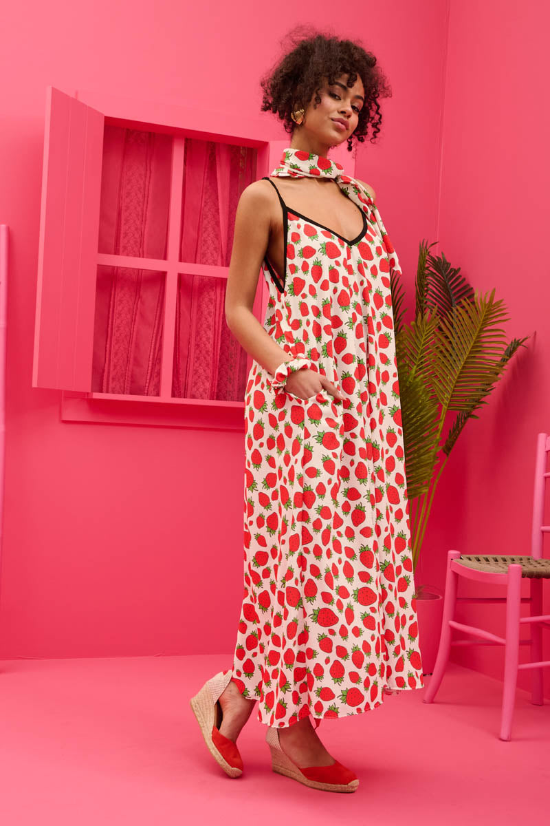 Matina Dress White Strawberries Φόρεμα με Ζώνη & Τσέπες Petit Boutik