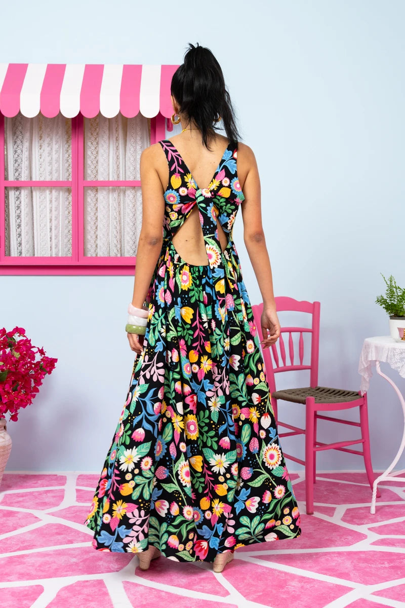 Naya Dress Vis Black Strawberries Forest Εξώπλατο Με Δέσιμο Τιραντέ Φόρεμα & Τσέπες Petit Boutik