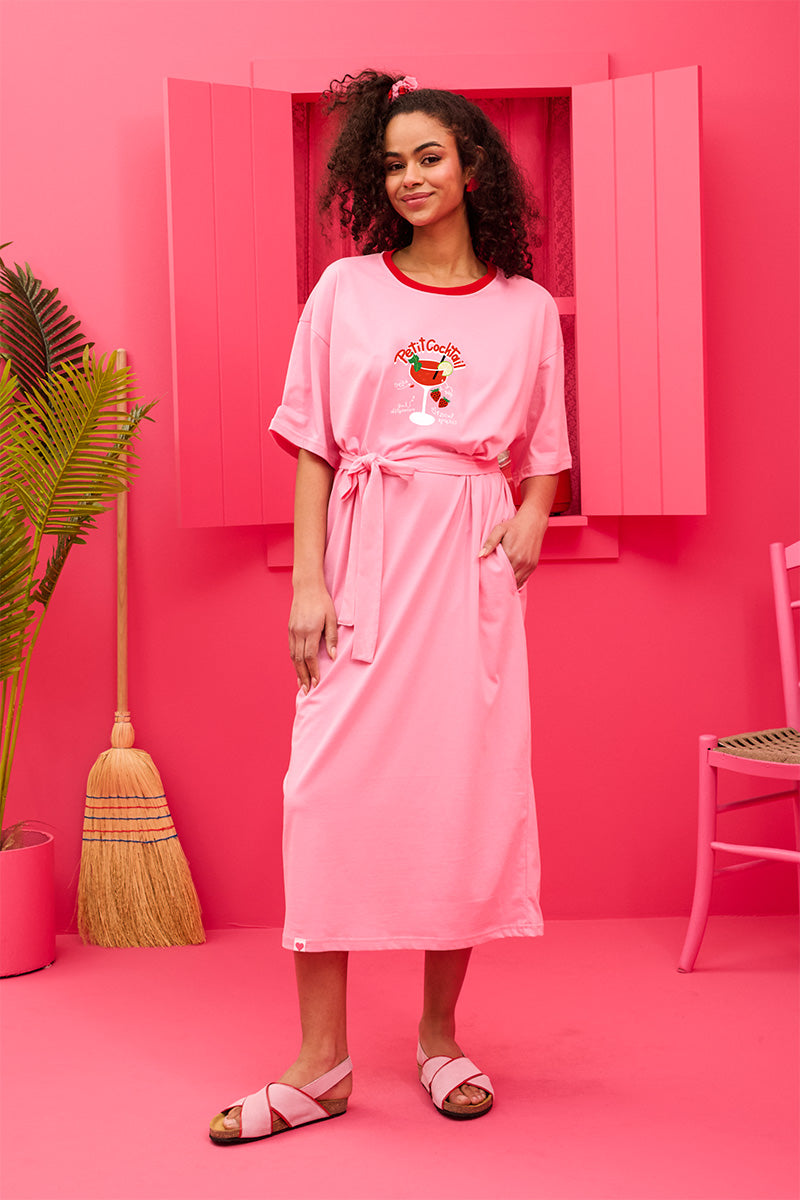 Reina T-shirt Dress “Petit Cocktail” Ροζ Κοντομάνικο Φόρεμα με Τσέπες & Ζώνη Petit Boutik