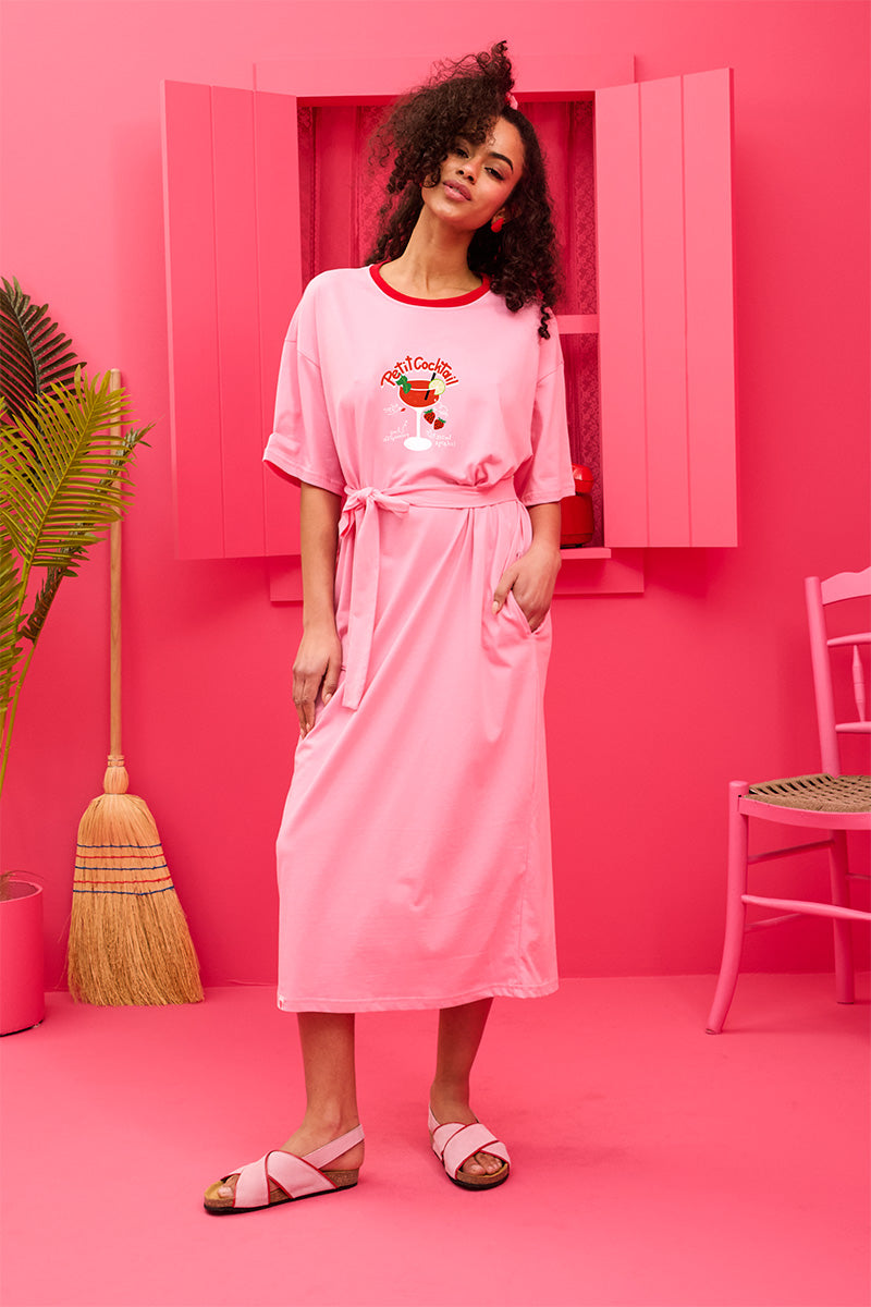 Reina T-shirt Dress “Petit Cocktail” Ροζ Κοντομάνικο Φόρεμα με Τσέπες & Ζώνη Petit Boutik