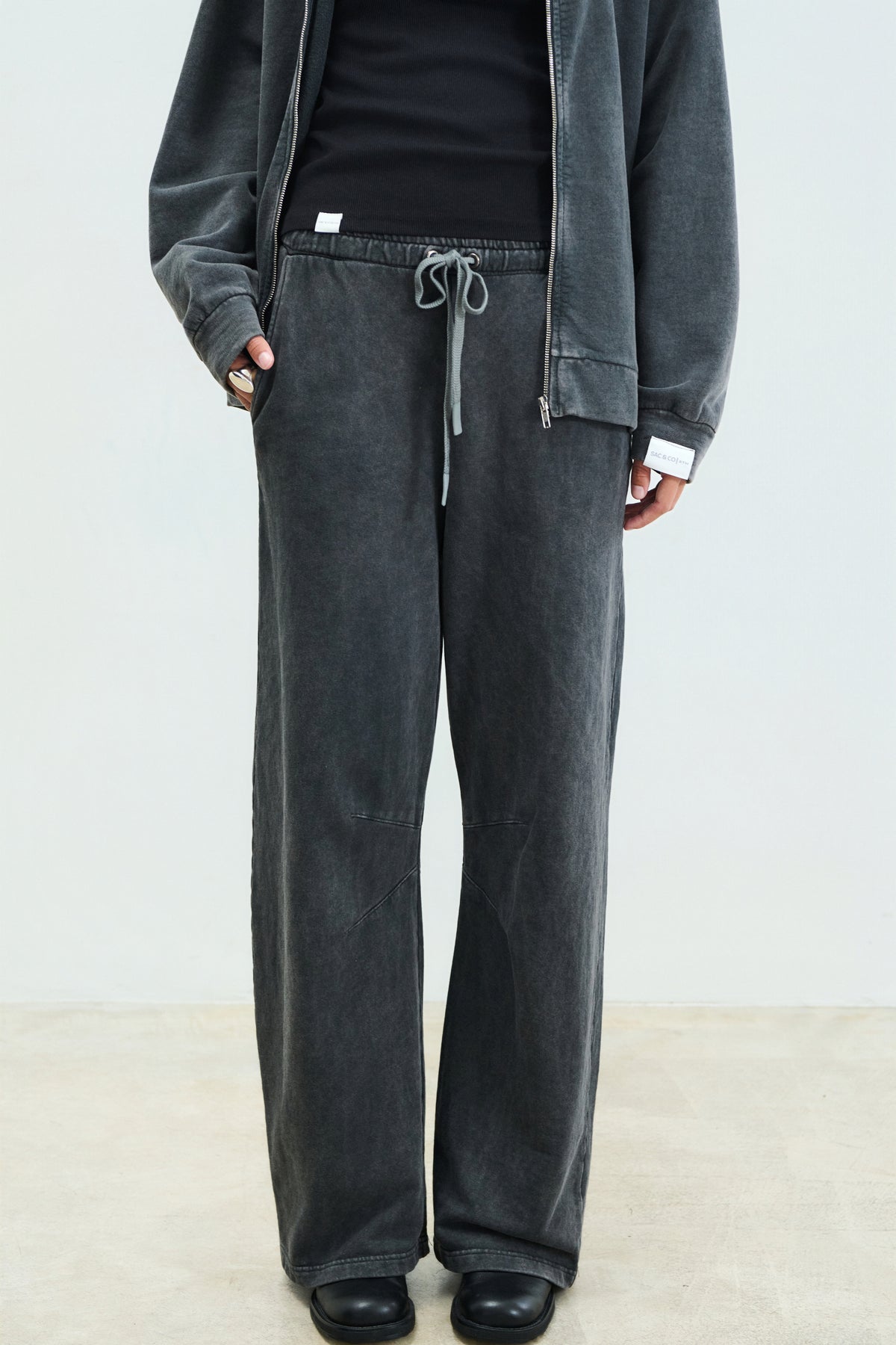 Stella Stone Black Zip SET