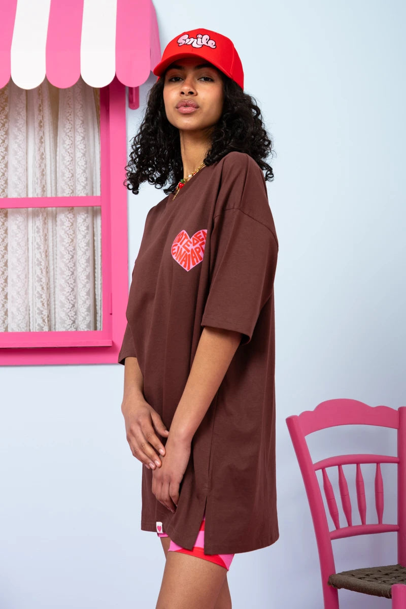T-shirt Blouse Brown “Ποτέ Δεν Είναι Αργά” Κοντομάνικο Μπλουζάκι Petit Boutik