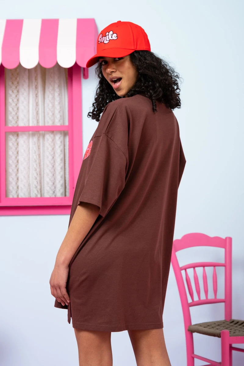 T-shirt Blouse Brown “Ποτέ Δεν Είναι Αργά” Κοντομάνικο Μπλουζάκι Petit Boutik