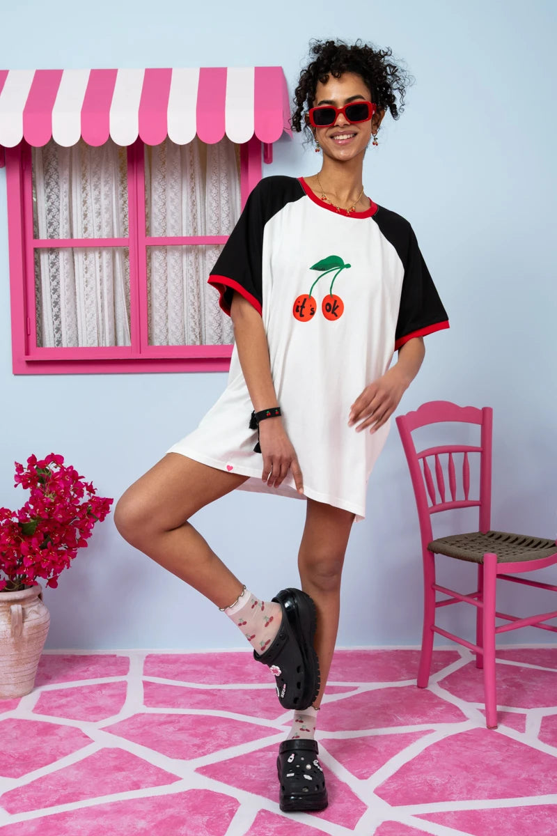 T-shirt Reglan White Black Cherries Κοντομάνικο Μπλουζάκι Petit Boutik