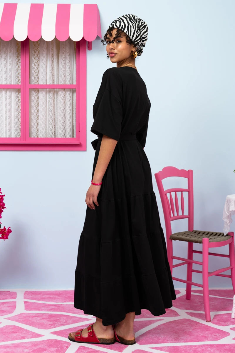 Yama T-shirt Frill Dress “Love” Μαύρο Κοντομάνικο Φόρεμα με Ζώνη Petit Boutik